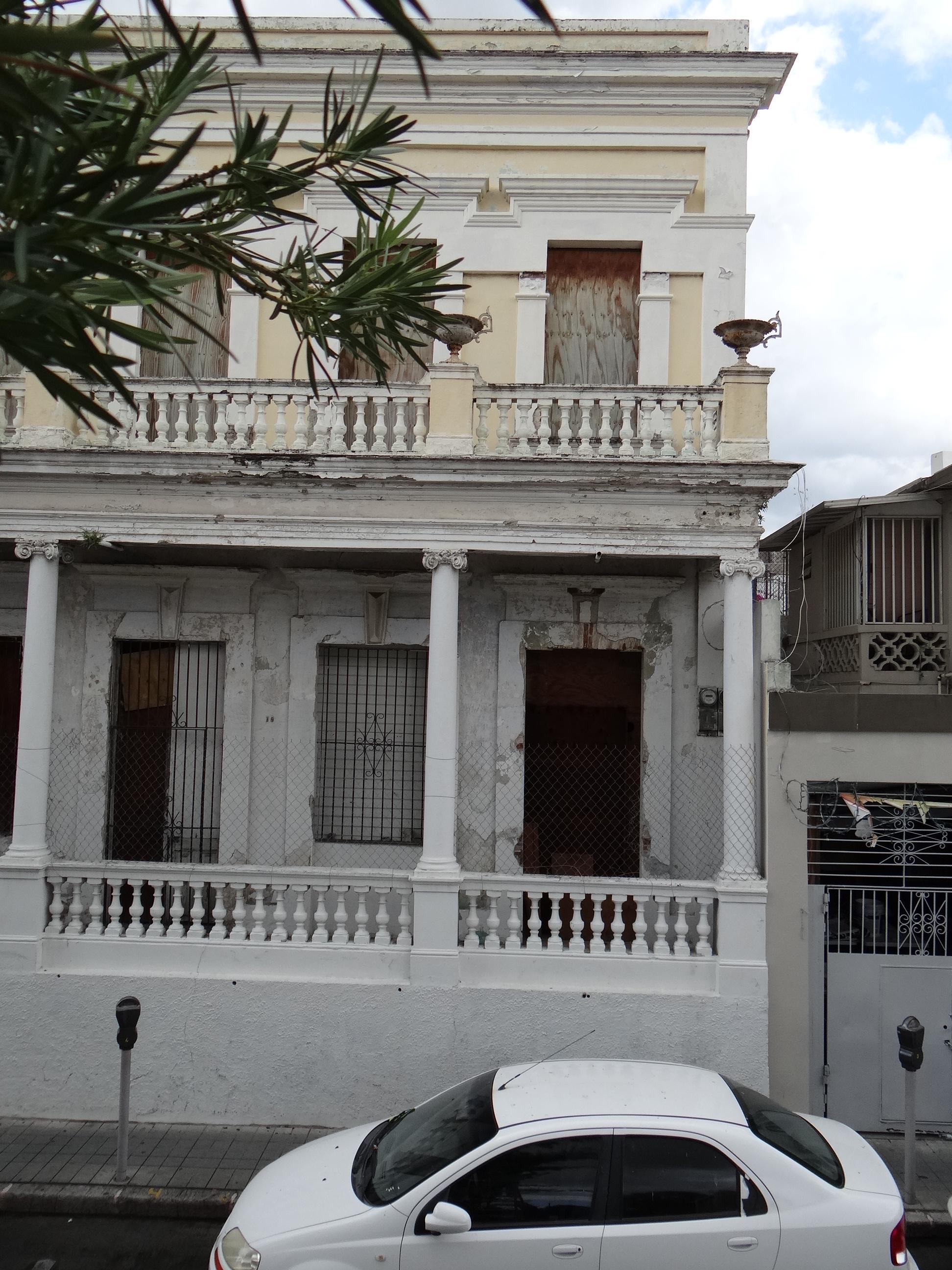 Edificio 3 - Ponce - 2013 00004